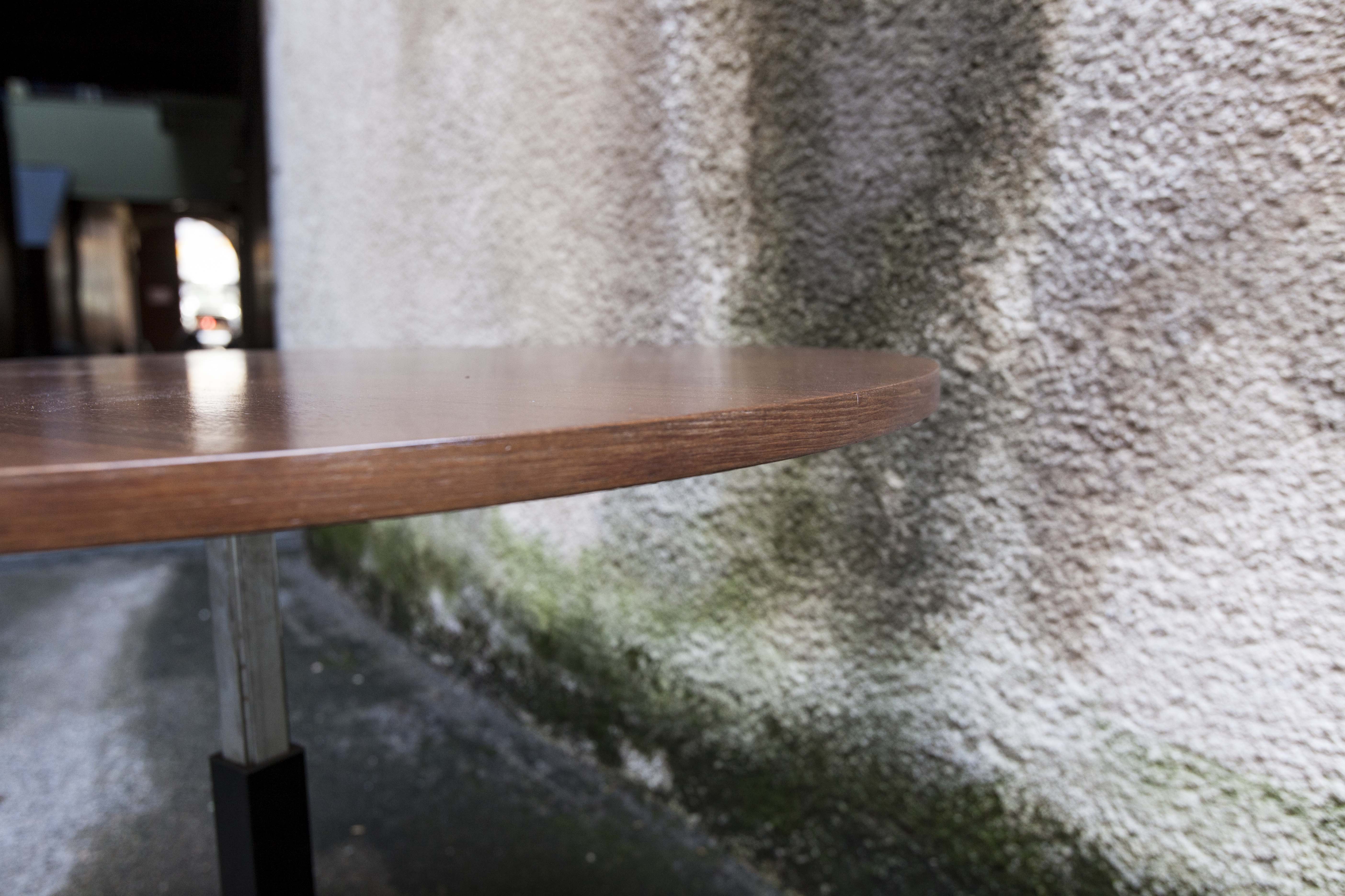 Table up and down restored 1960