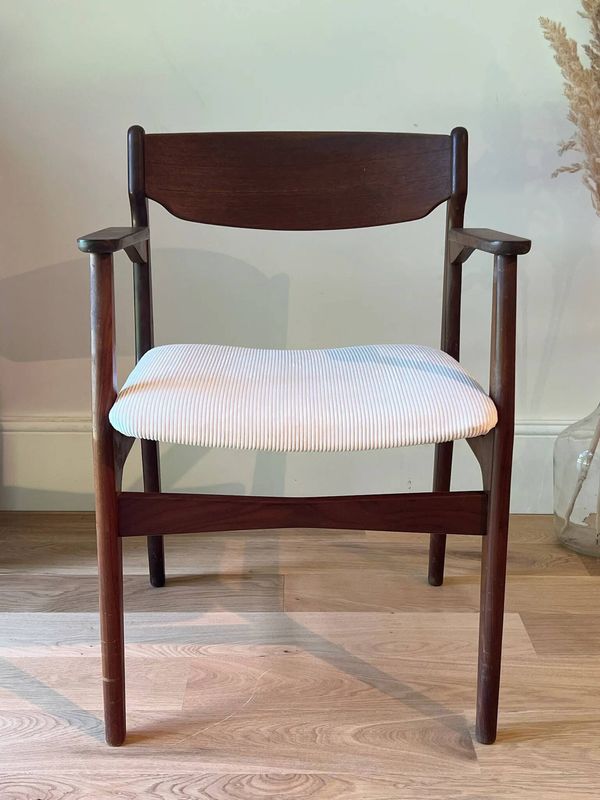 Fauteuil scandinave en teck et velours côtelé blanc ''Hymir'', années 60