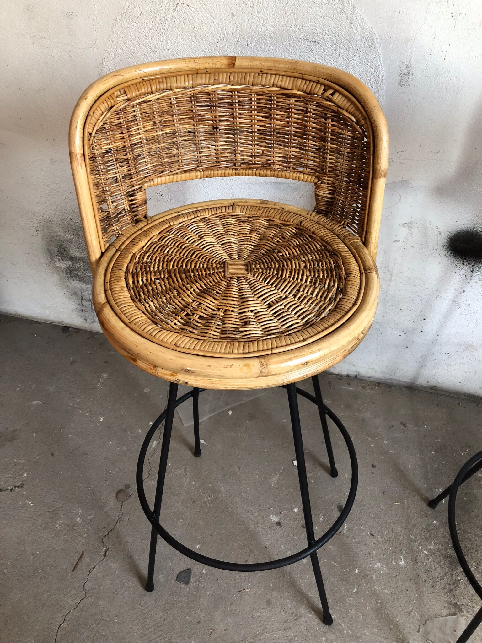 Set of 2 stools swivel rattan 60s