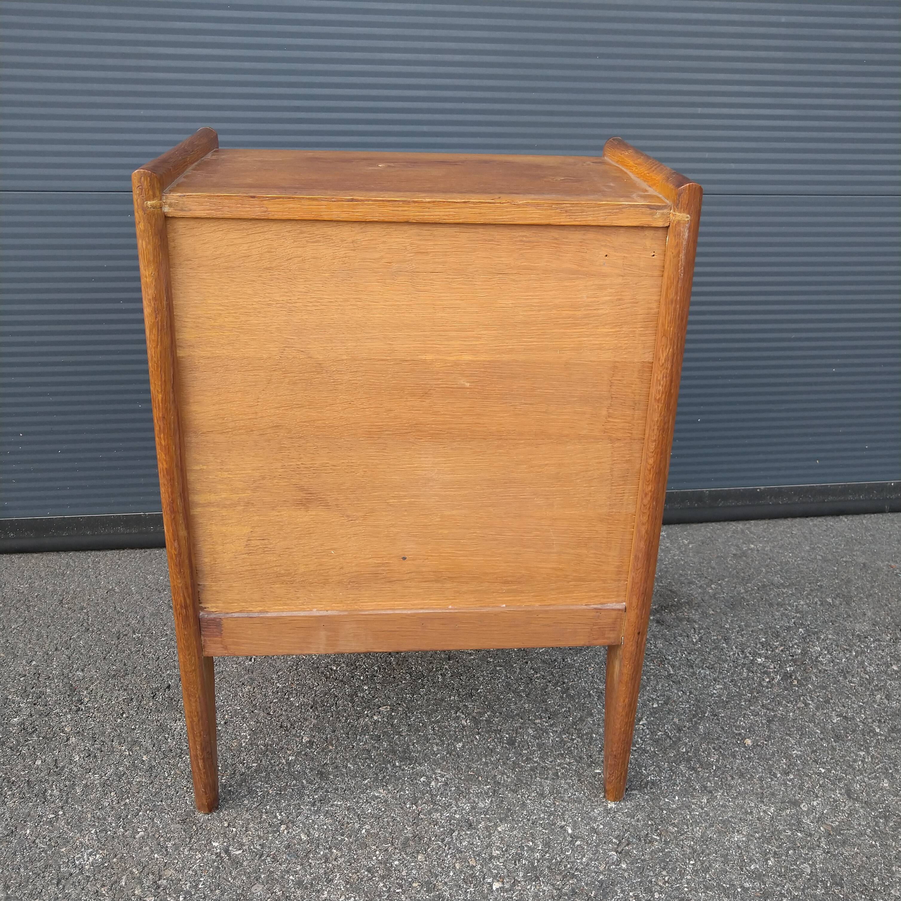 Table de chevet