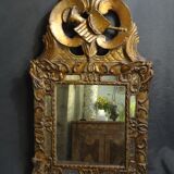 Miroir Régence à parcloses en bois sculpté doré 39 x 65 cm