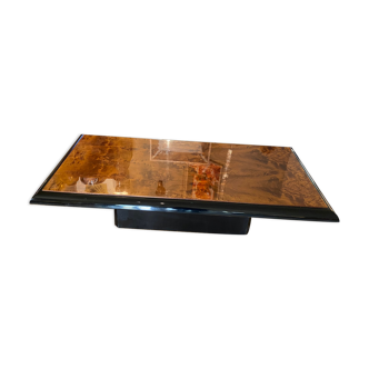 Design coffee table in lacquer