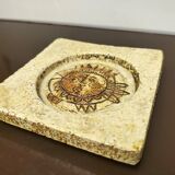 Empty pocket by Roger  Capron