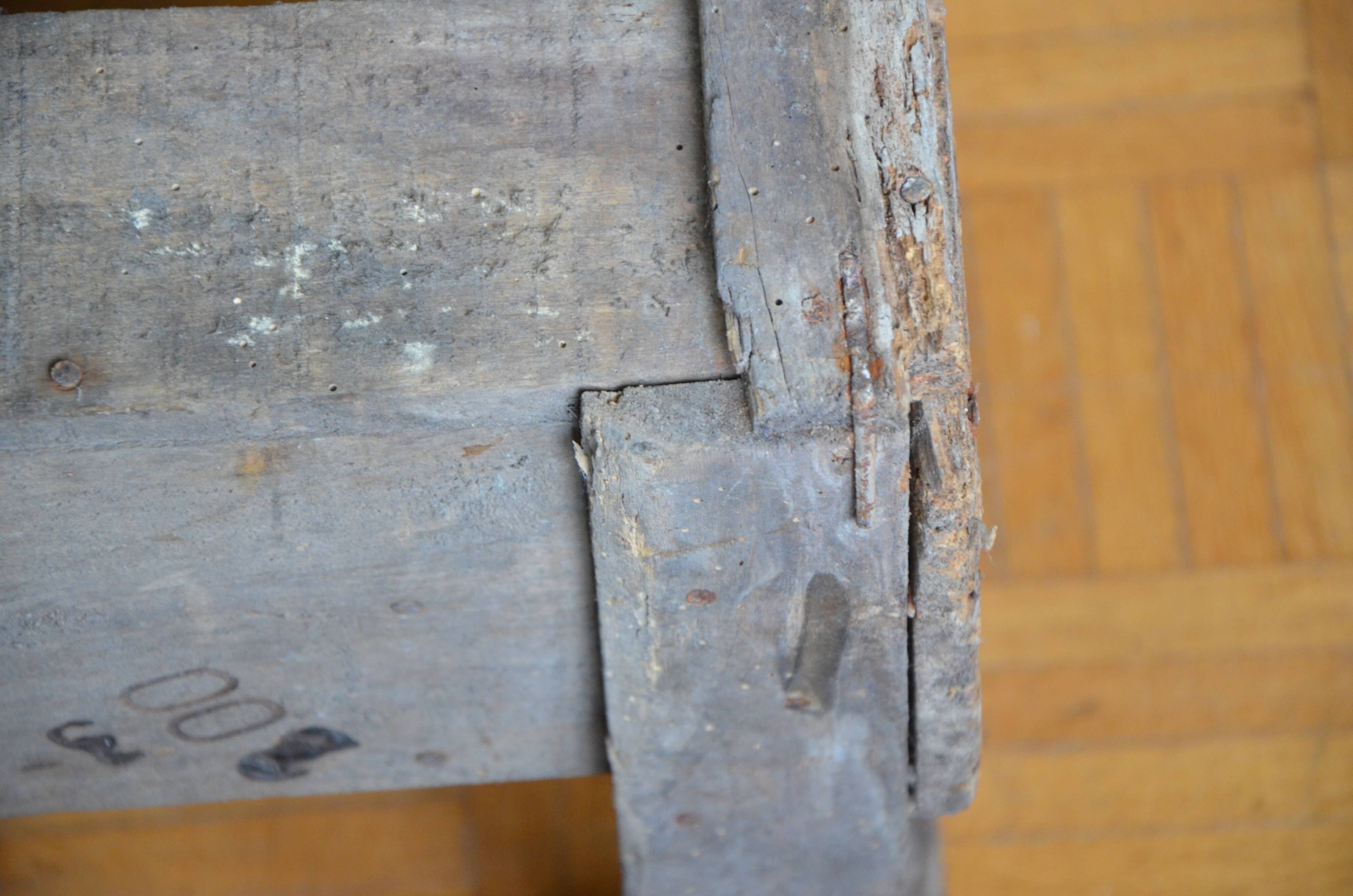 Wooden crate