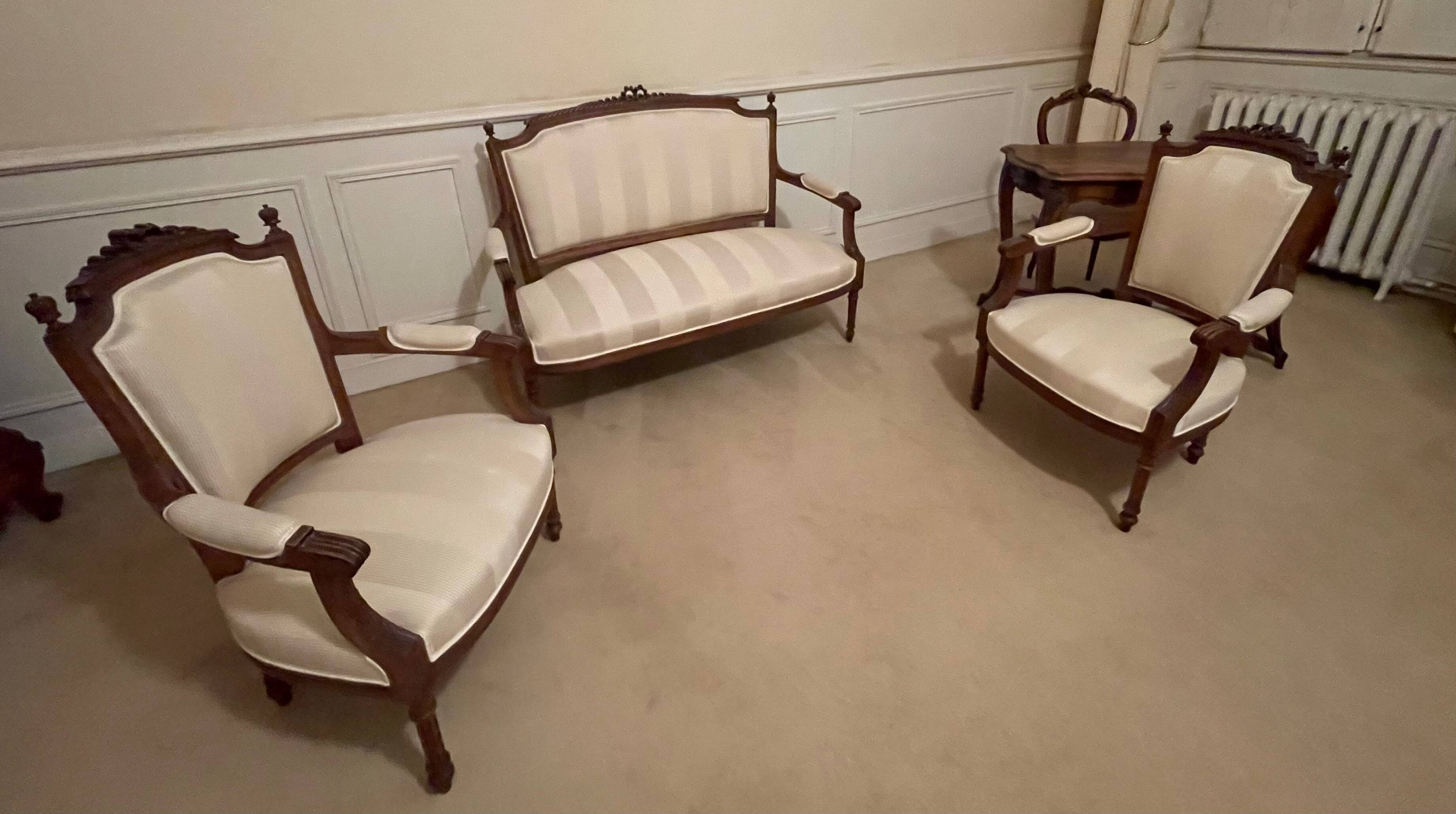 Louis XV set