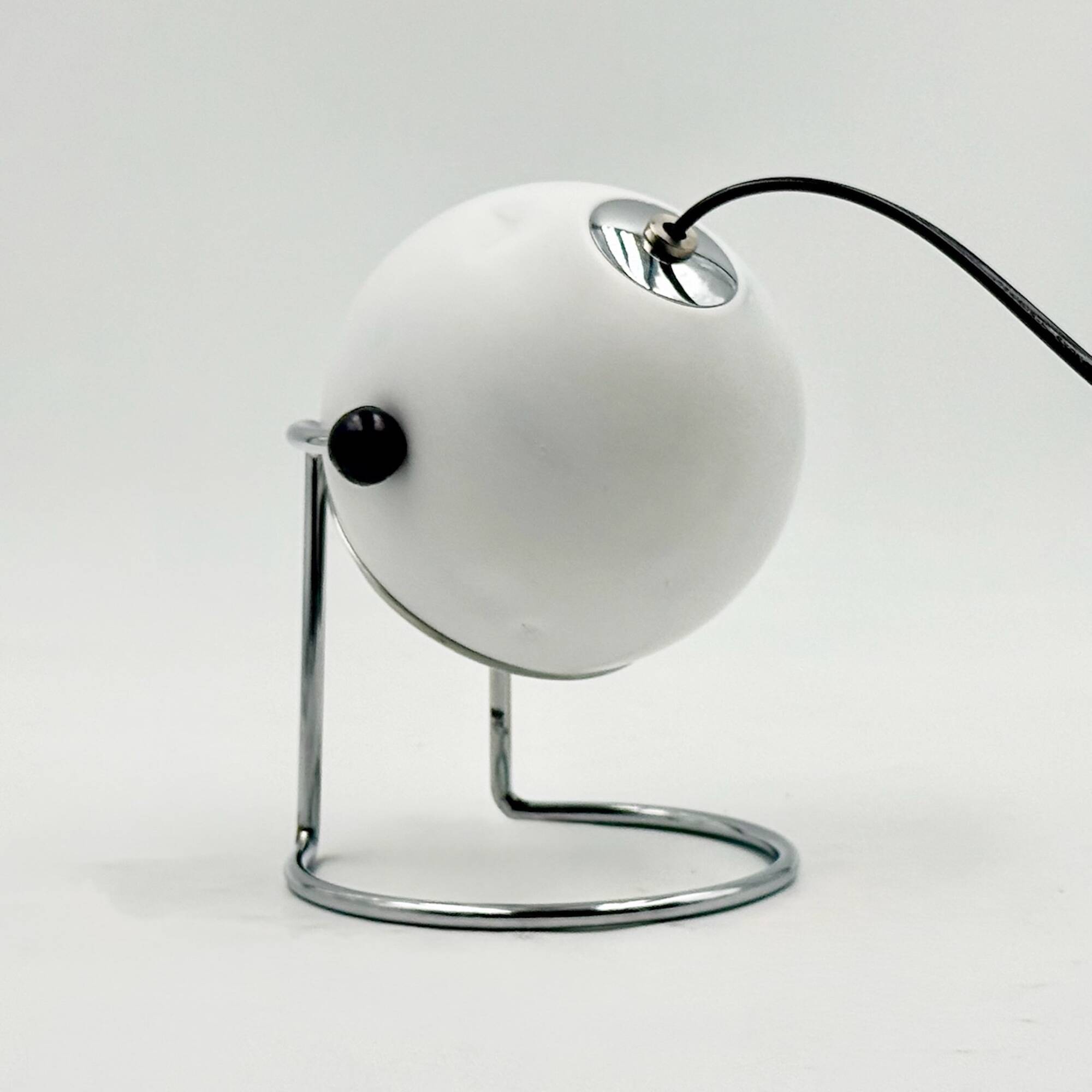Lampe de table eyeball Targetti chrome design spatial Italie années 70