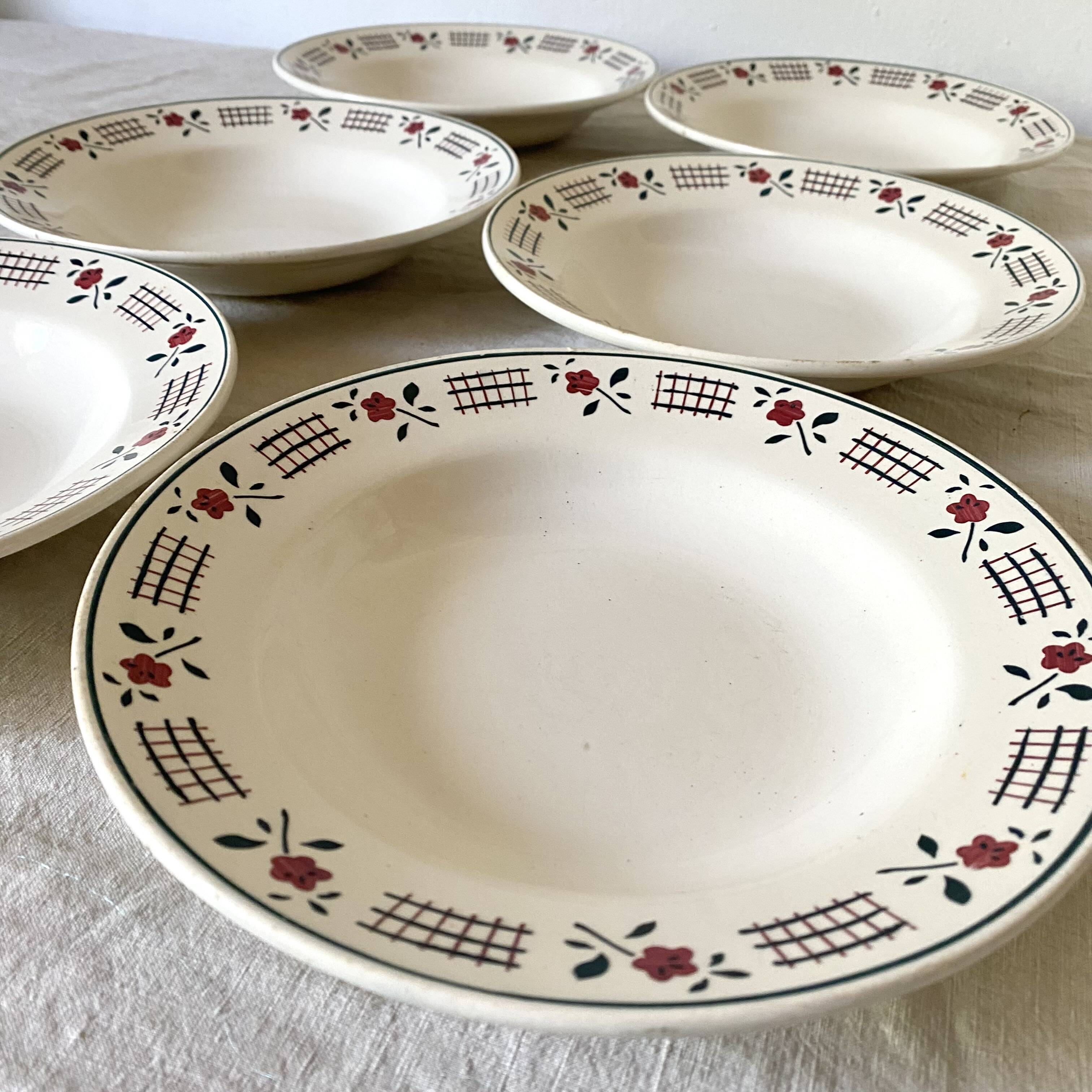 Niderviller earthenware soup plates, Loire model