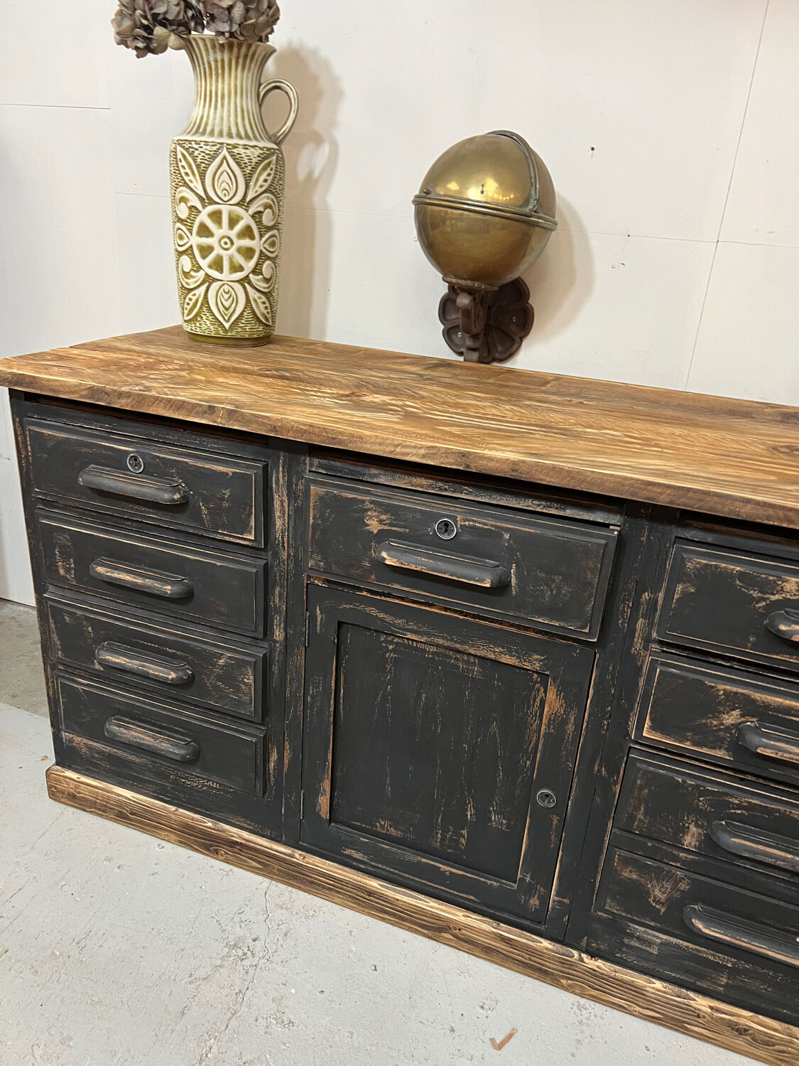 Former large drugstore counter