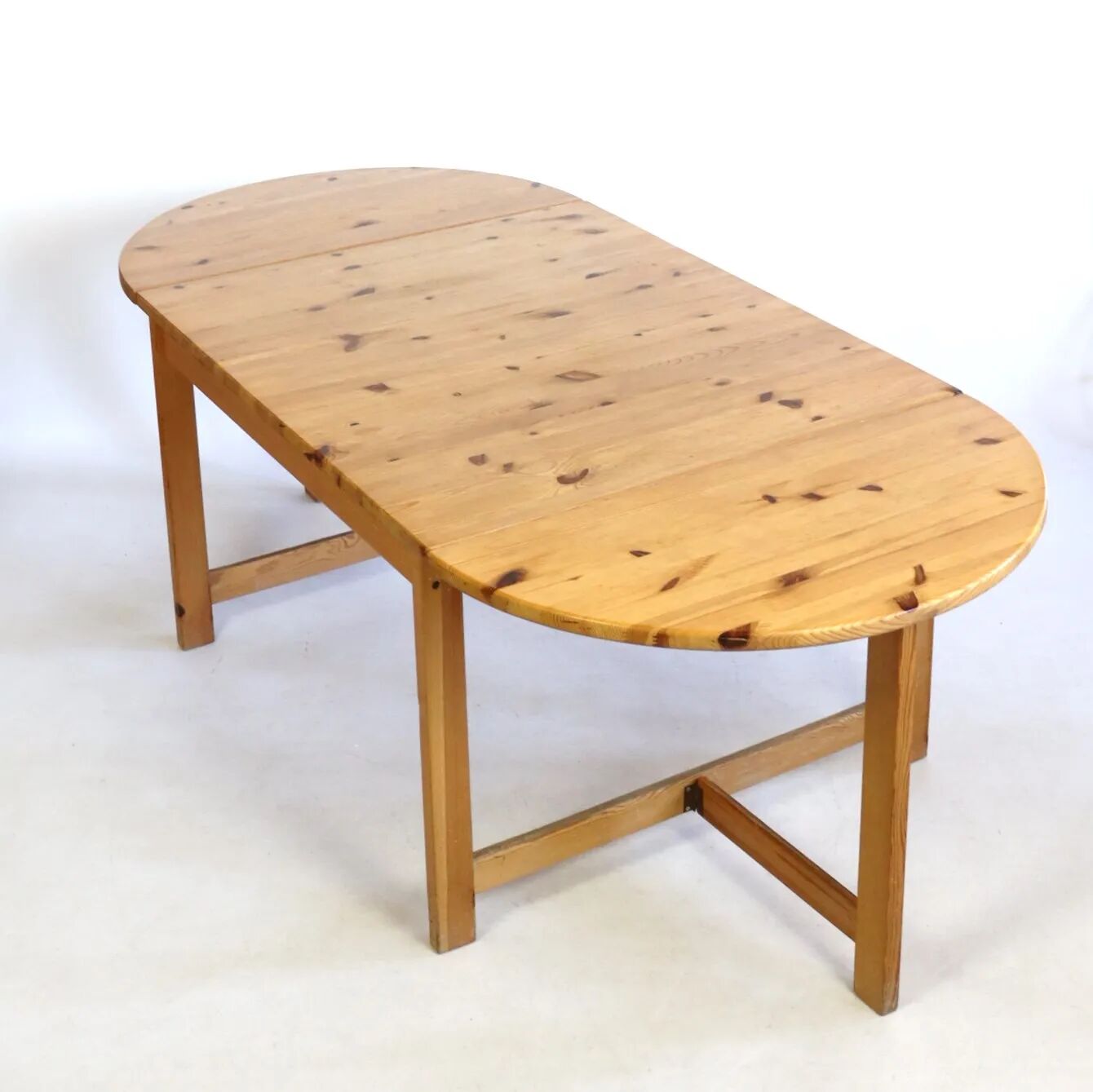 Table à manger en pin de Karin Moberg années 70