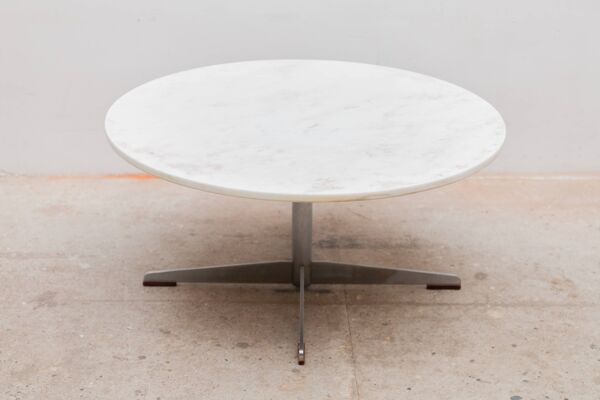 Table basse ronde en marbre du milieu du siècle, années 1960