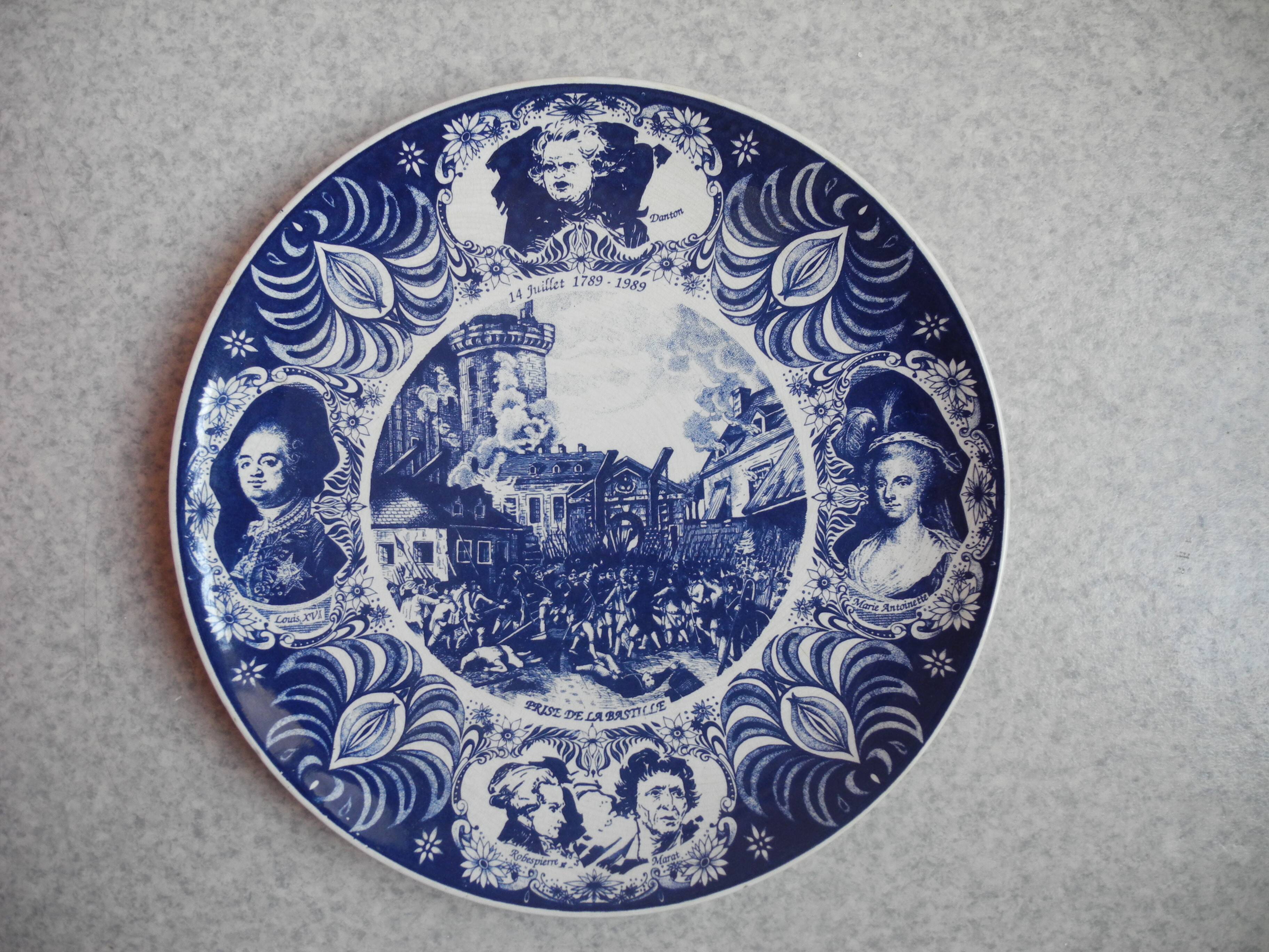 old Delft earthenware dish bicentenary French Revolution old Dutch dish