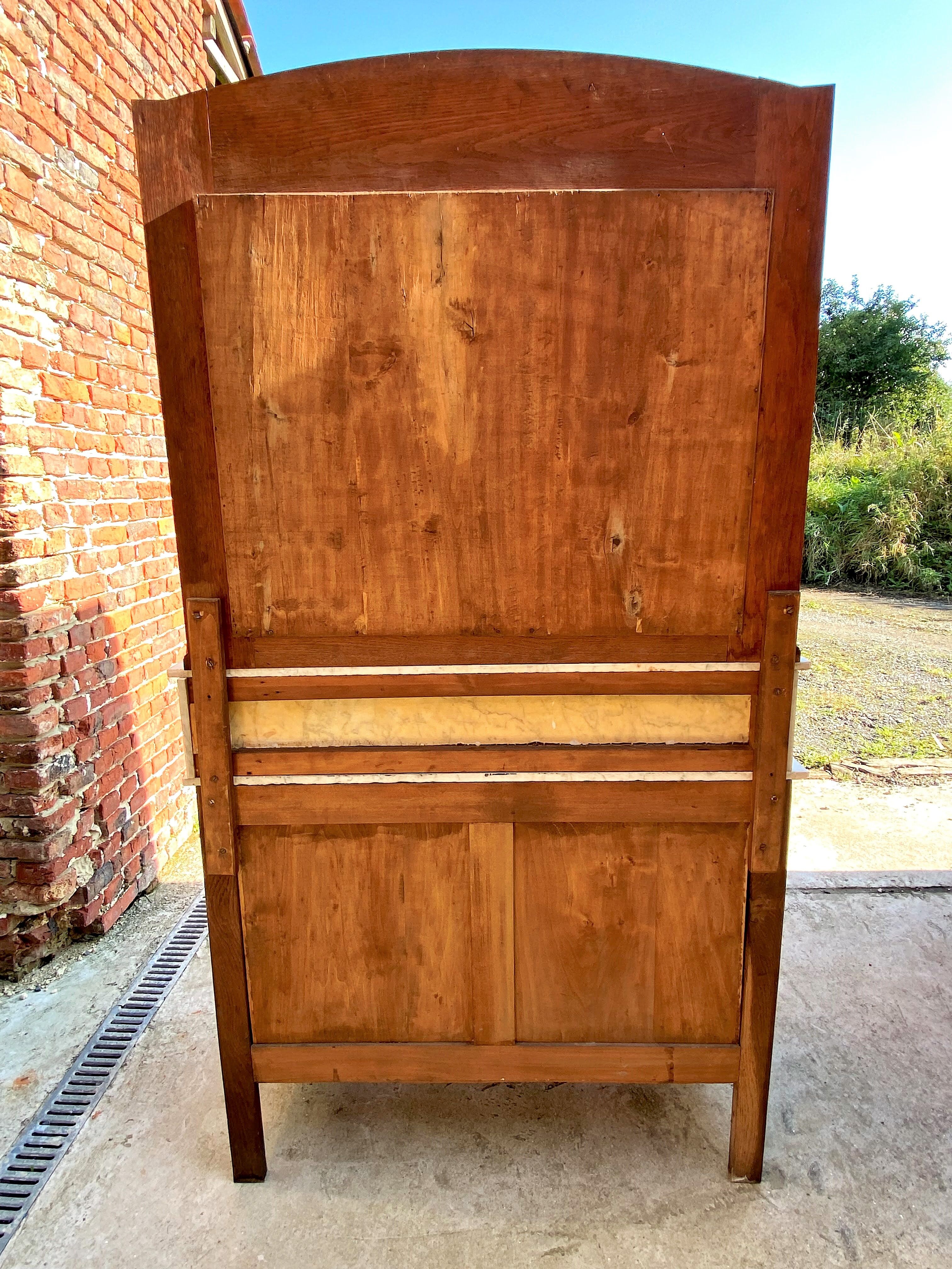 Toilet furniture, dressing table