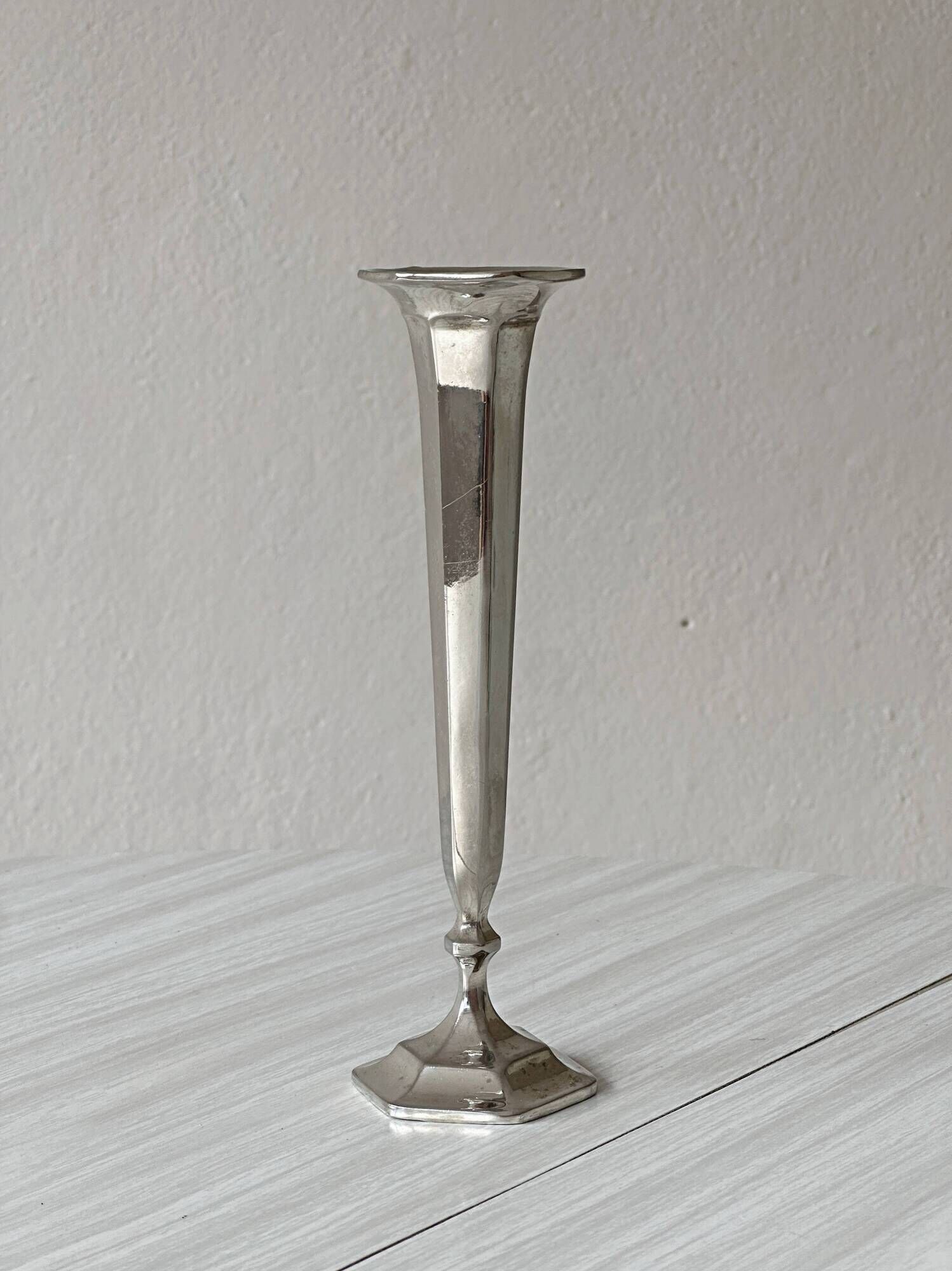 Vintage metal soliflore