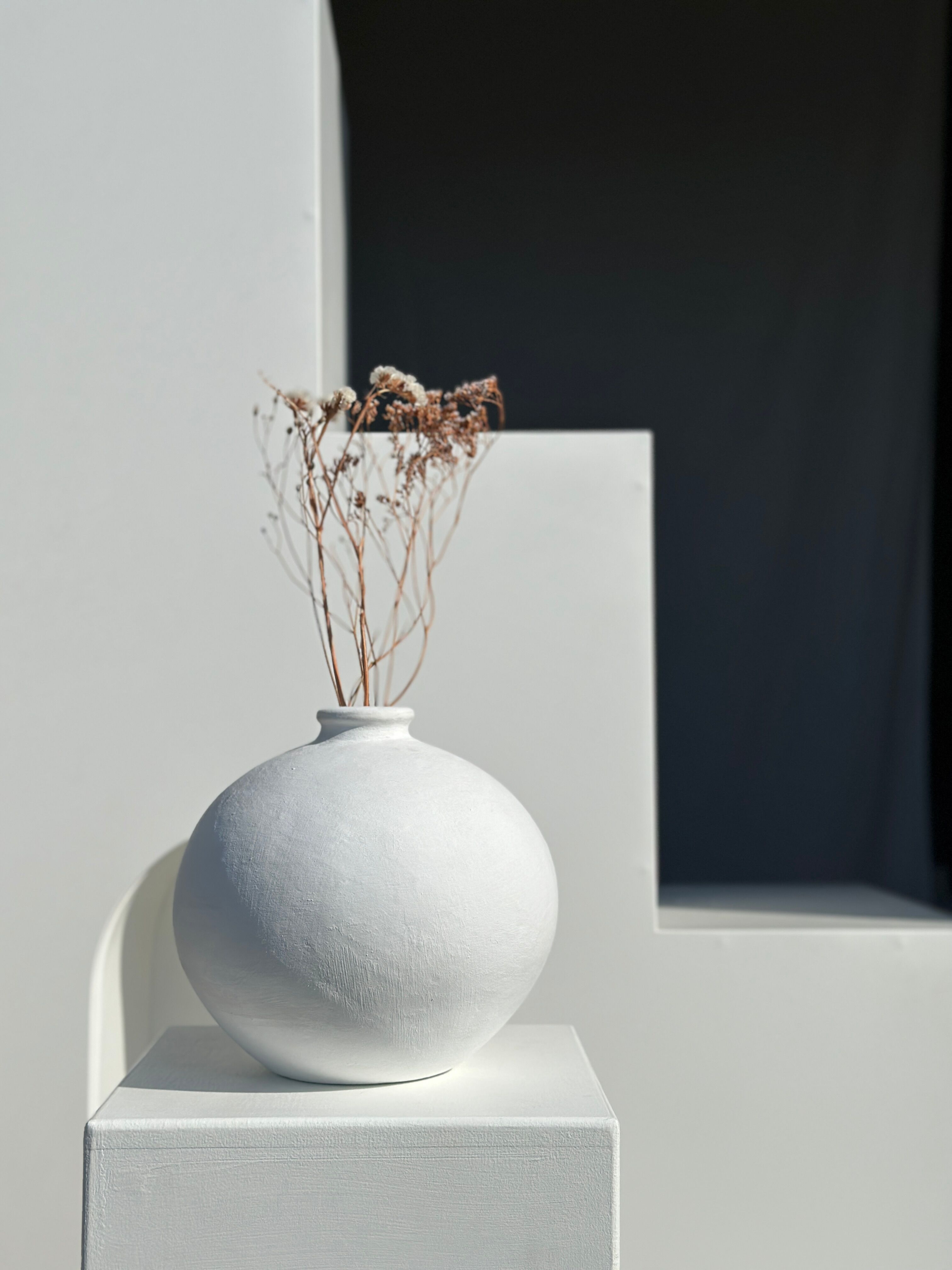 Handcrafted terracotta ball vase painted white H:24 D:26