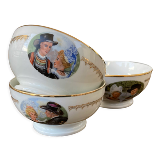 3 Breton couple porcelain bowls