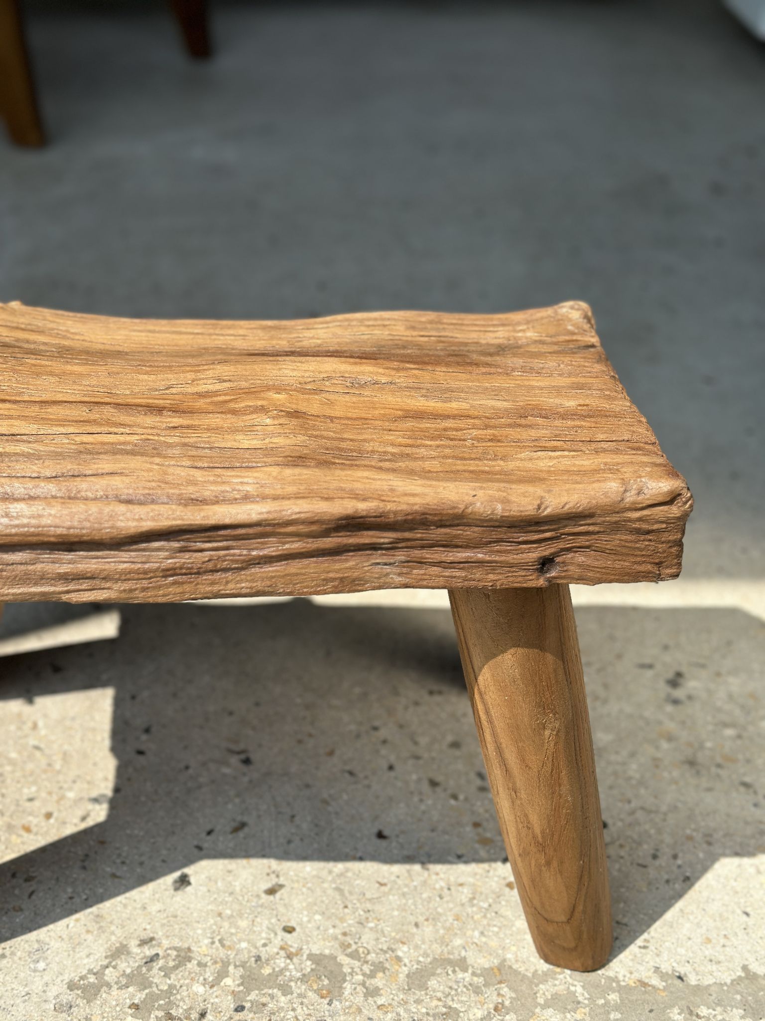 Table d'appoint ou tabouret en teck blond quadripode H:30 L43 l27