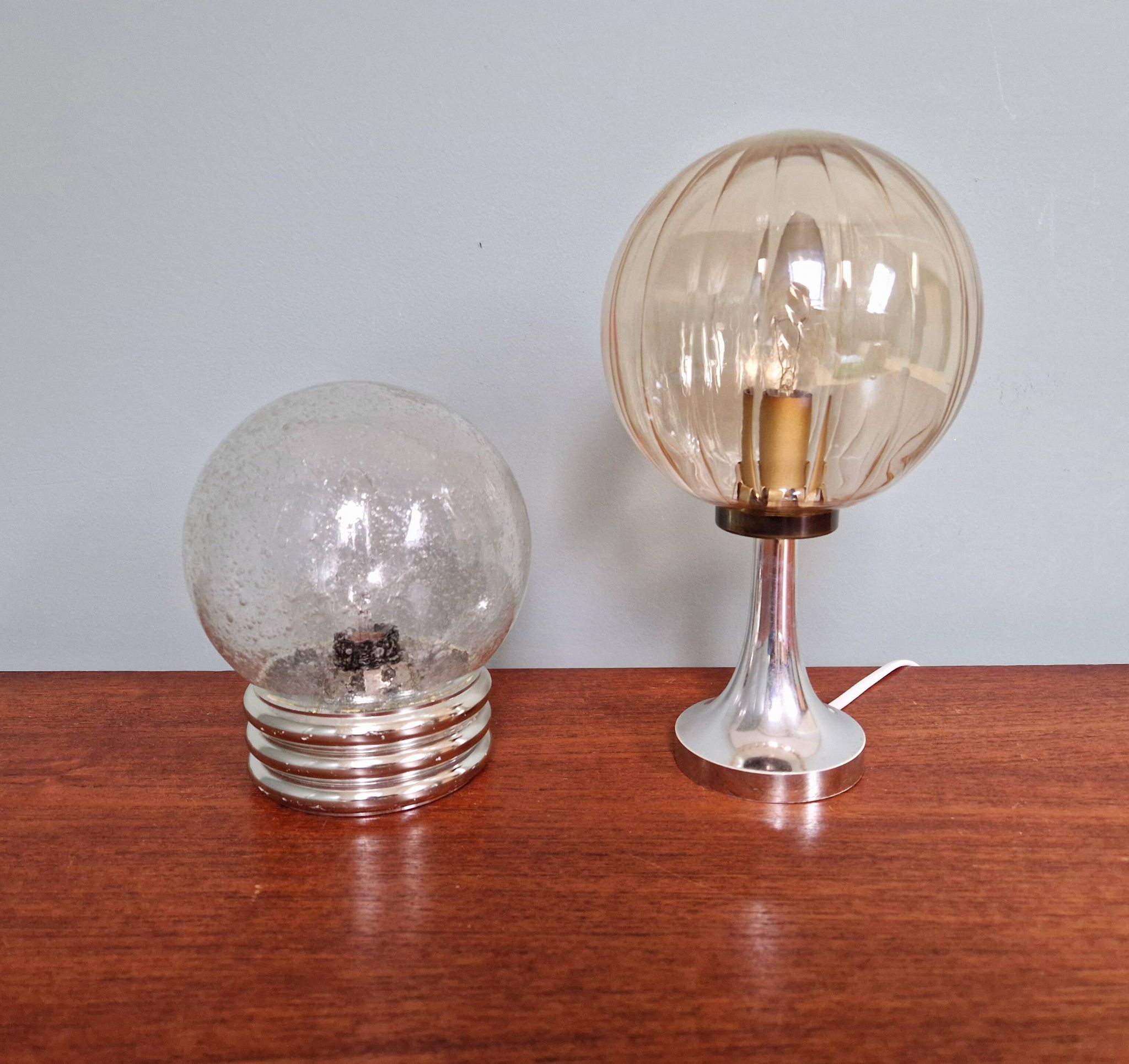 Lampe de table en verre ambré, style Space Age, années 70