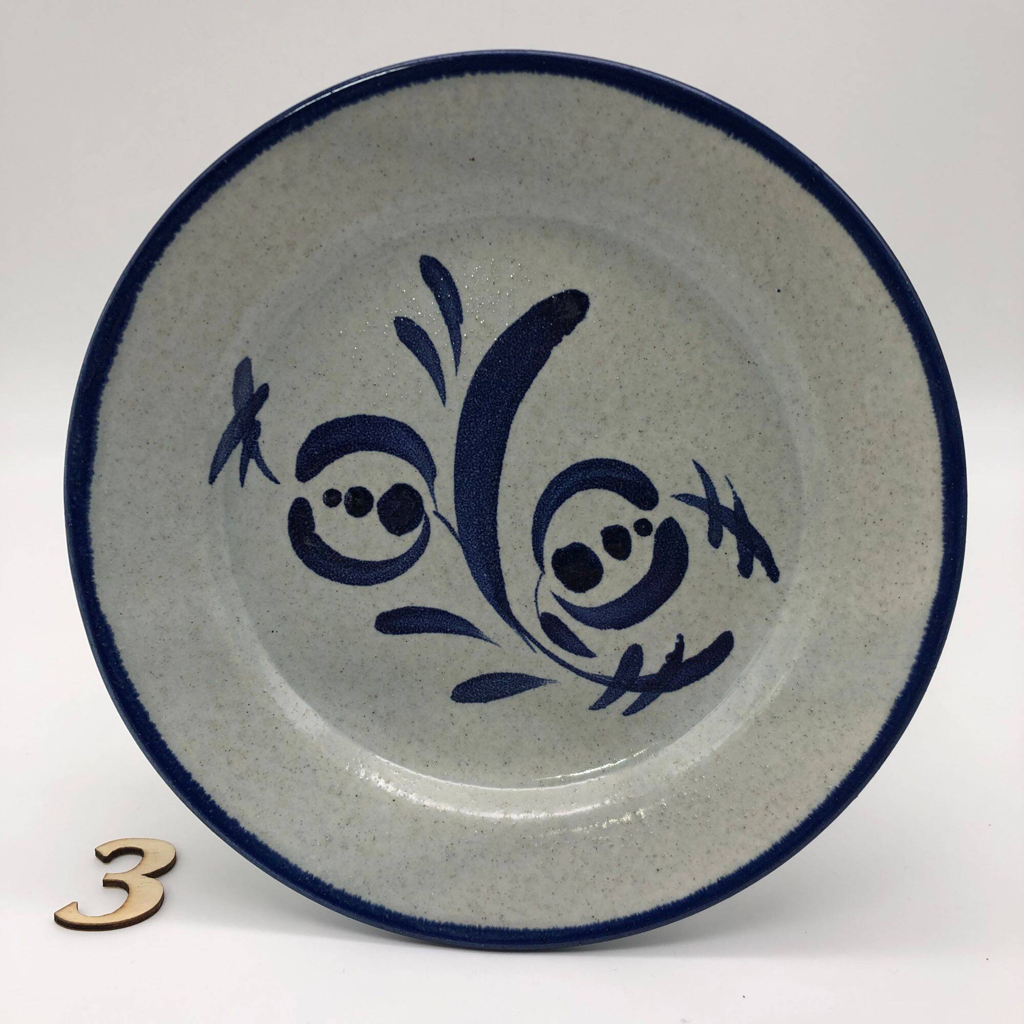 6 dessert plates, St. Clement. Hand-painted decoration.