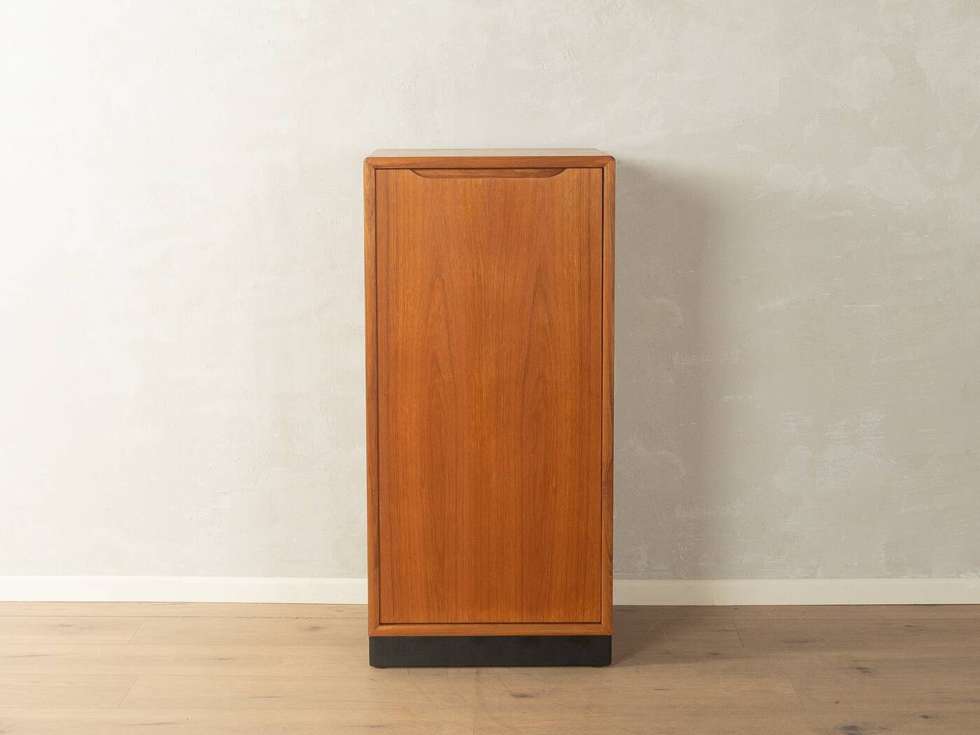 Classic chest of drawers from the 1960s