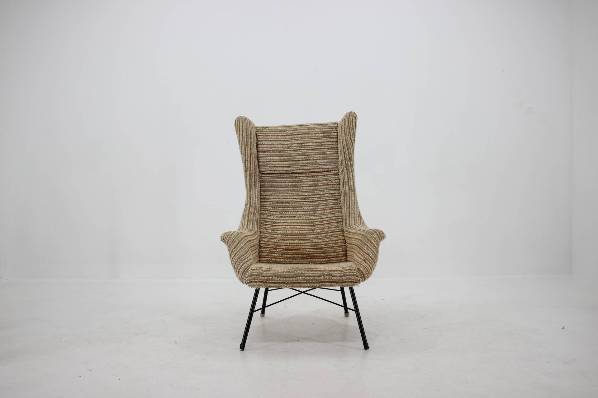 1960s Miroslav Navratil Armchair, Czechoslovakia