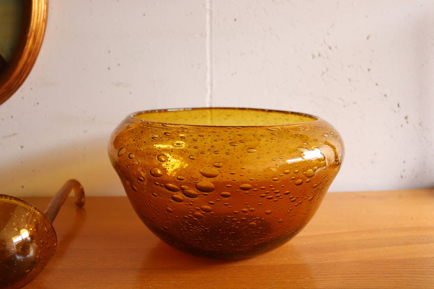 Vintage amber blown bubble glass salad bowl and ladle.
