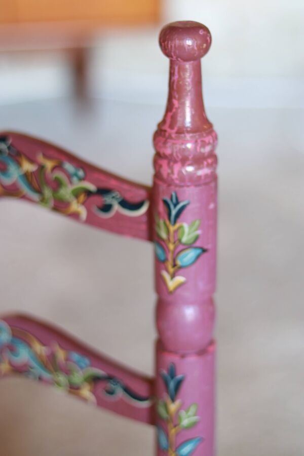 Chaise folklorique vintage de nourrice