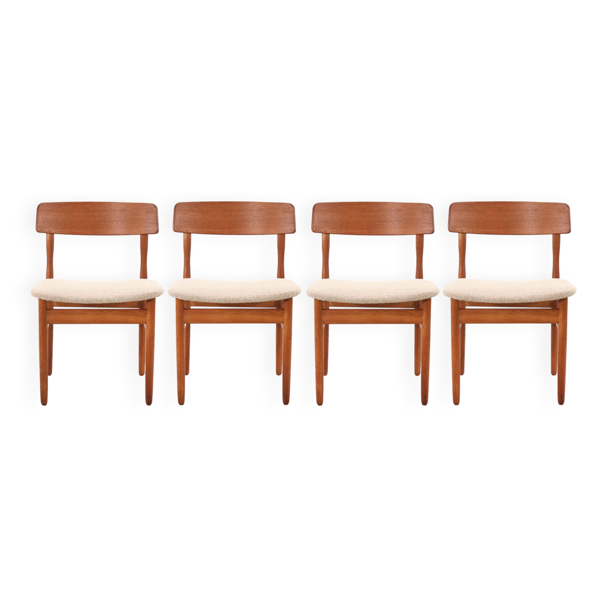 Ensemble de quatre chaises design scandinave danois