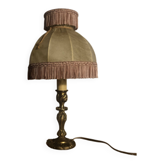 Table lamp