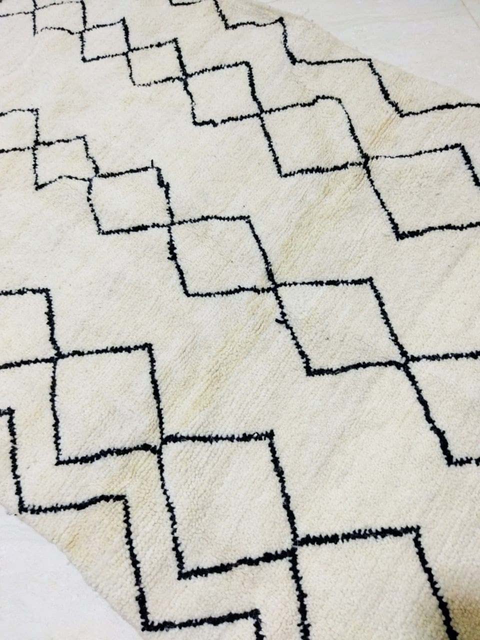Moroccan berber carpet 253x130cm