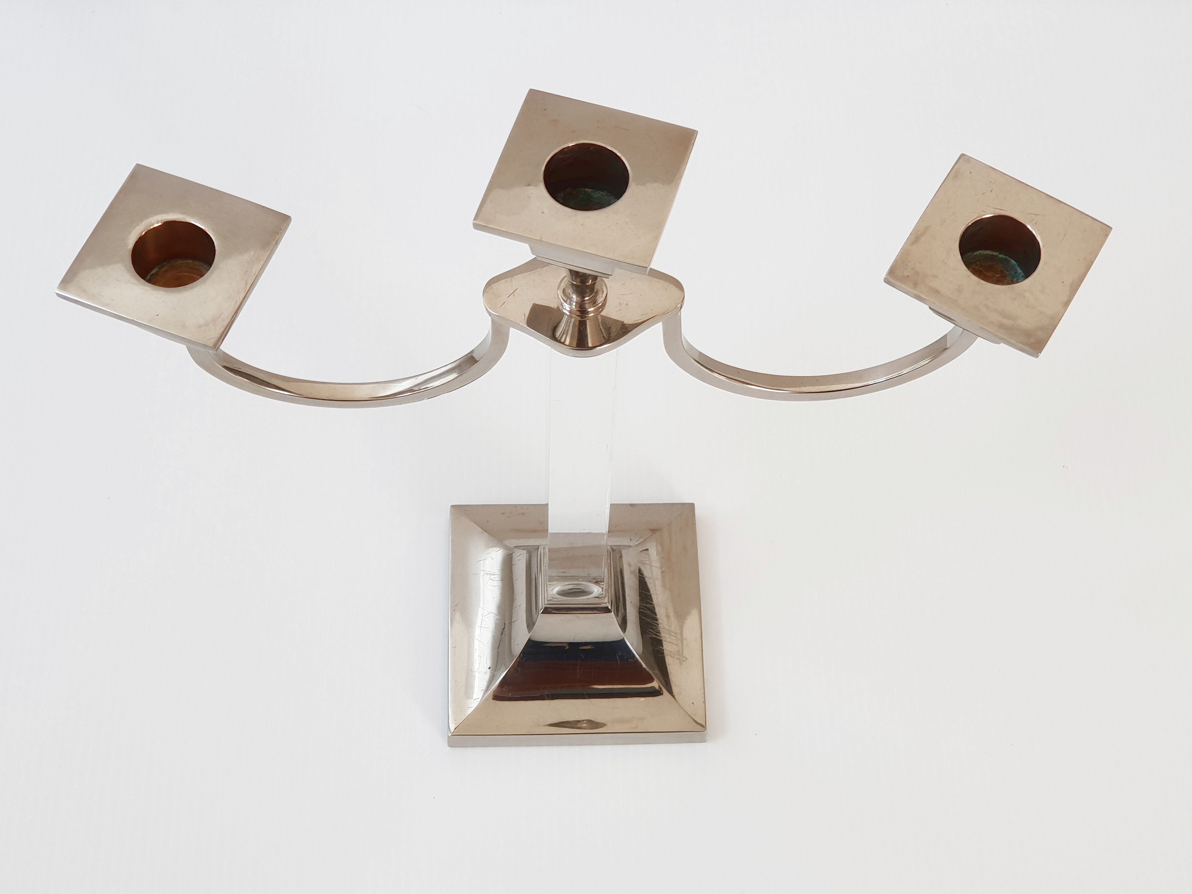 Chandelier en acier et altuglas 1970 vintage