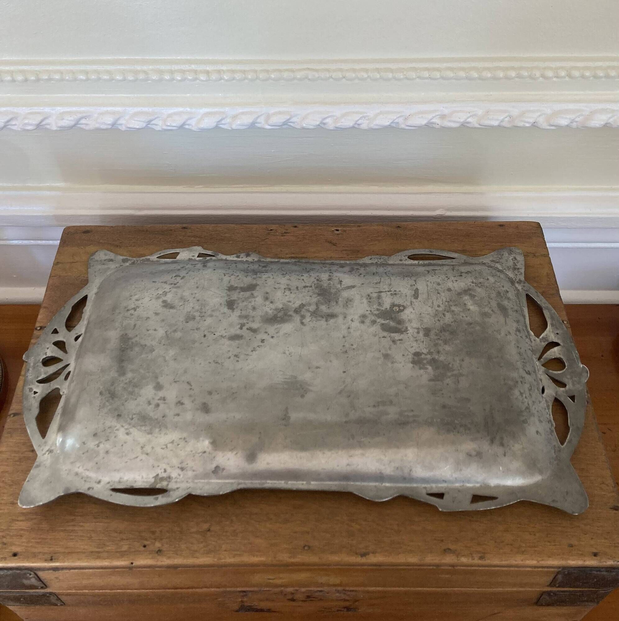 Gallia art nouveau empty pocket tray with honeysuckle motif