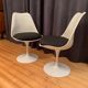 Paire de chaises Tulip modèle 151 conçue par Eero Saarinen, Knoll International, années 1950