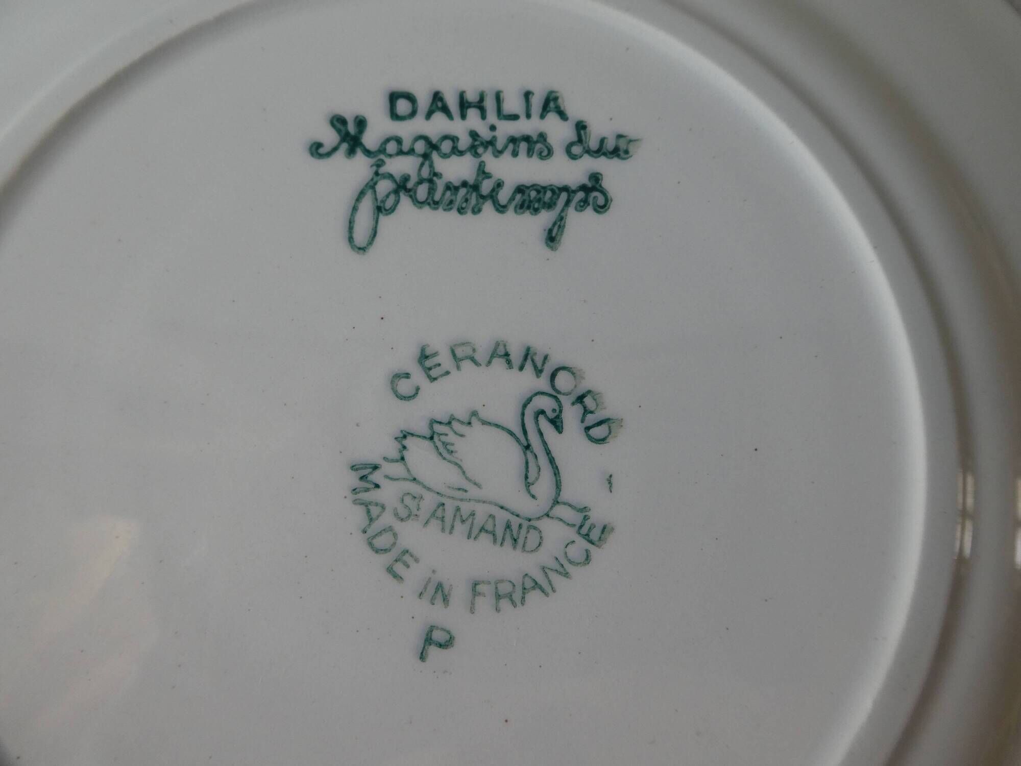 Set of 6 dessert plates, Saint Amand dahlia model, Spring stores