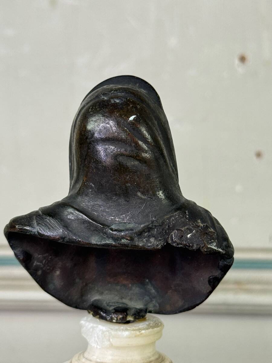 Two bronze busts in the style of the antique, 18th century.