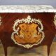 Commode de style Louis XV en Marqueterie vers 1900