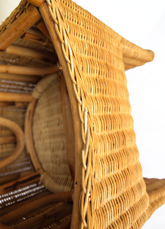 Fauteuil en osier pour enfant