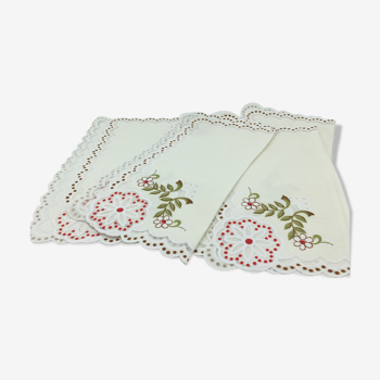 Nappe vintage ovale décor floral ses 8 serviettes