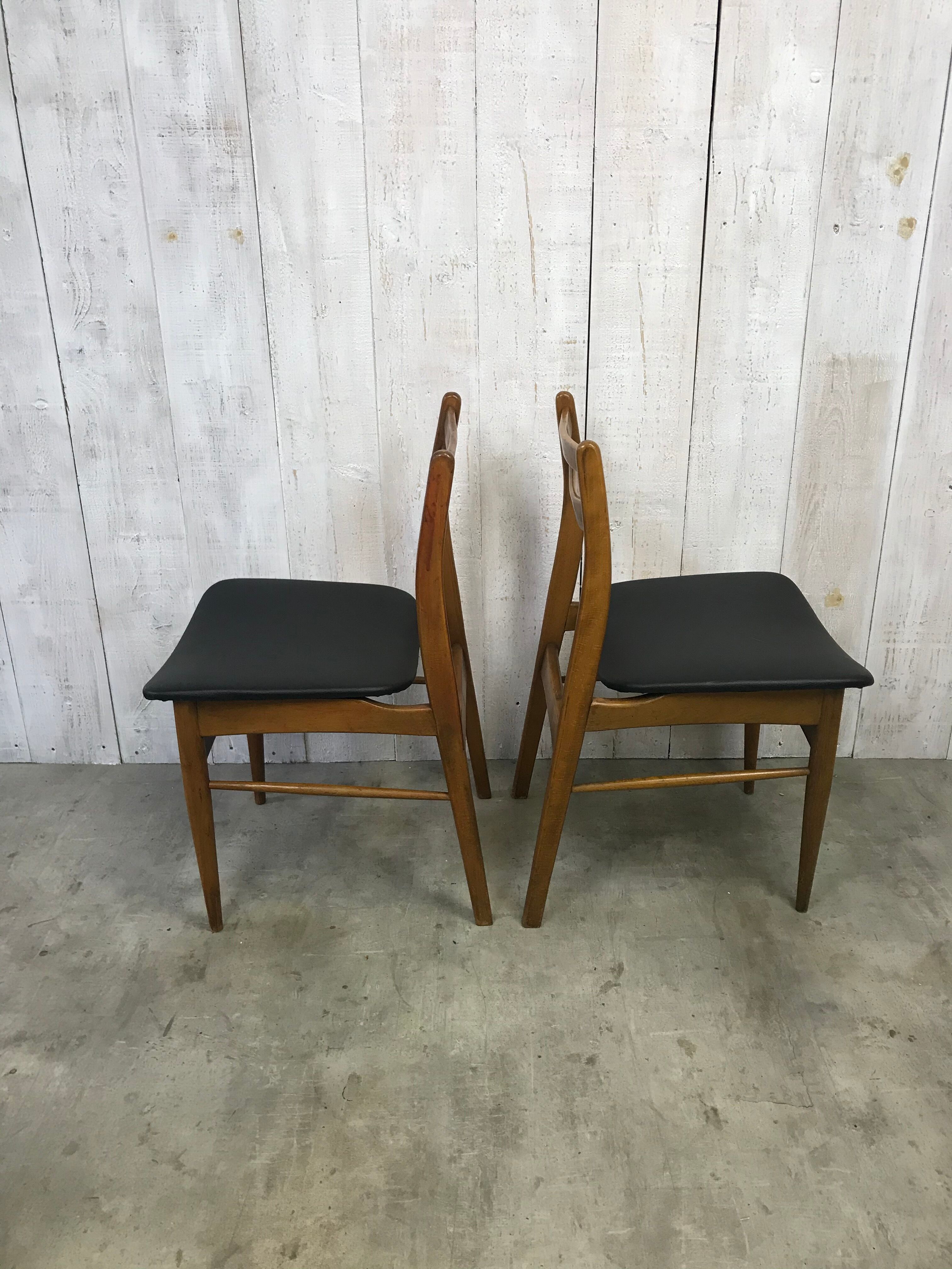 Pair of mismatched scandinavian chairs 60s
