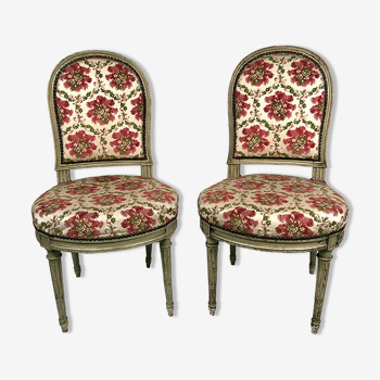 Paire de chaises de style Louis XVI hêtre mouluré laqué gris. XIXe