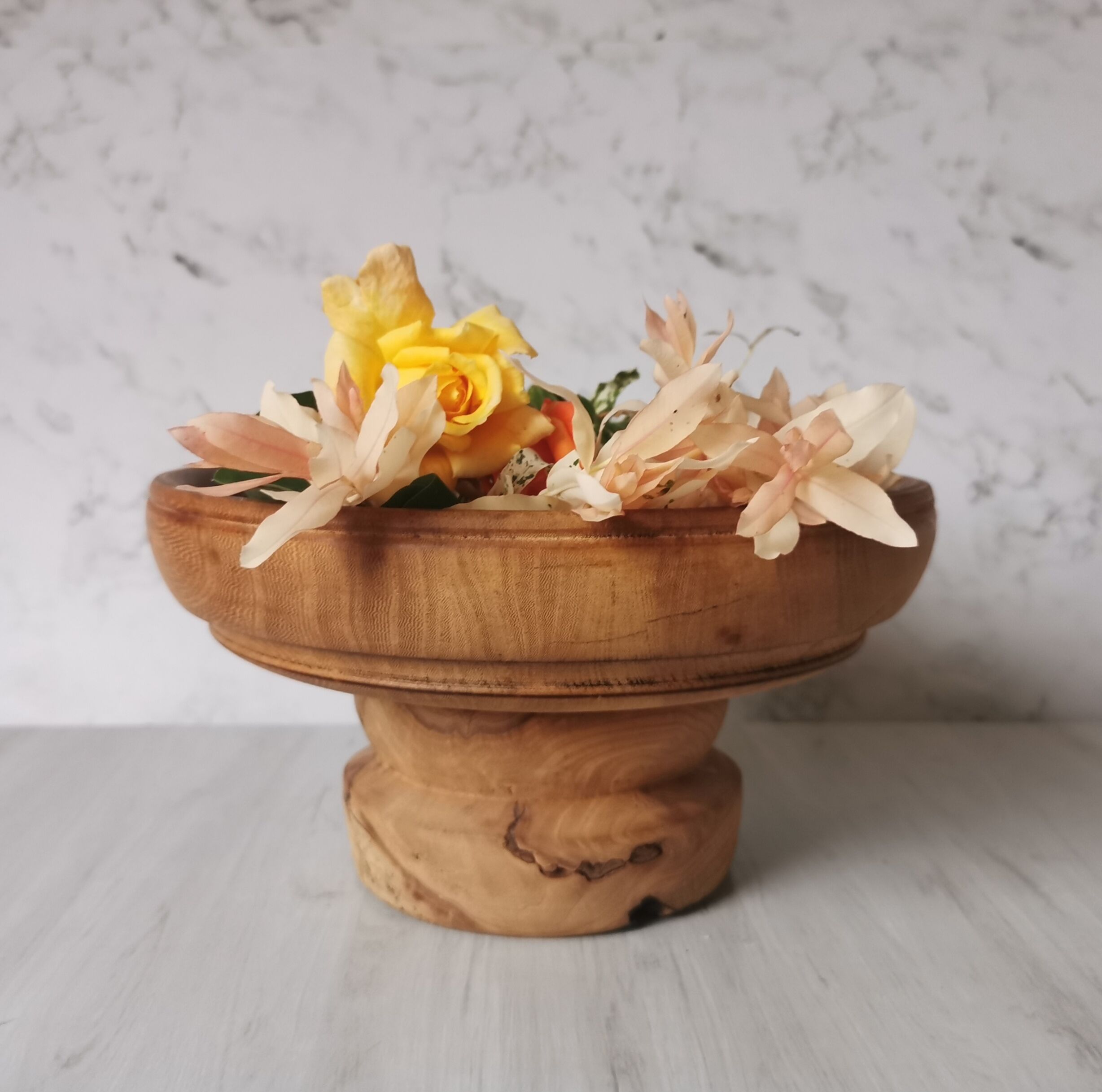Compotier elm carved wood