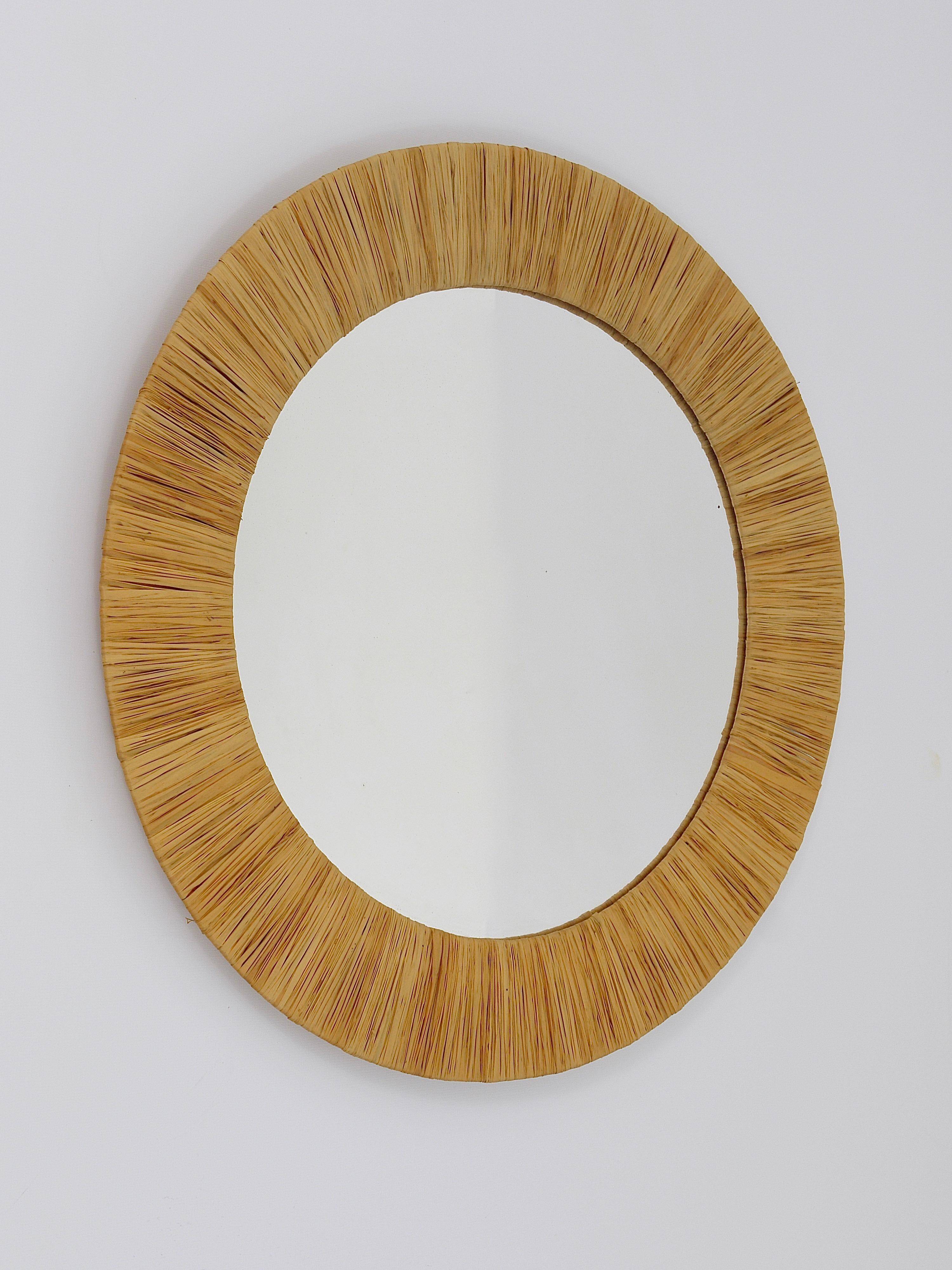 Mid-century Round Wall Mirror Italian Riviera in Raffia with a Bast Frame, 1950s