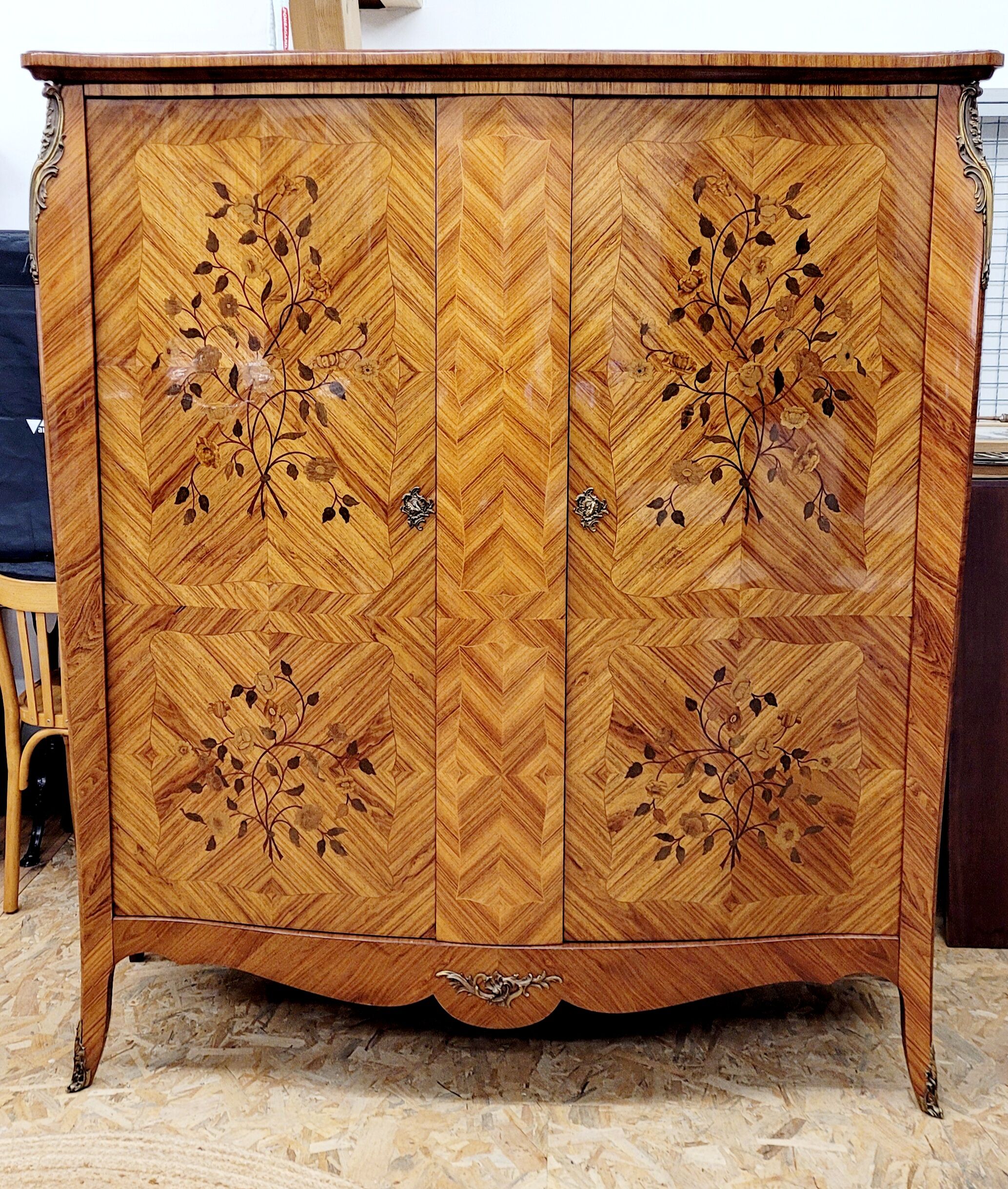 Rosewood cabinet