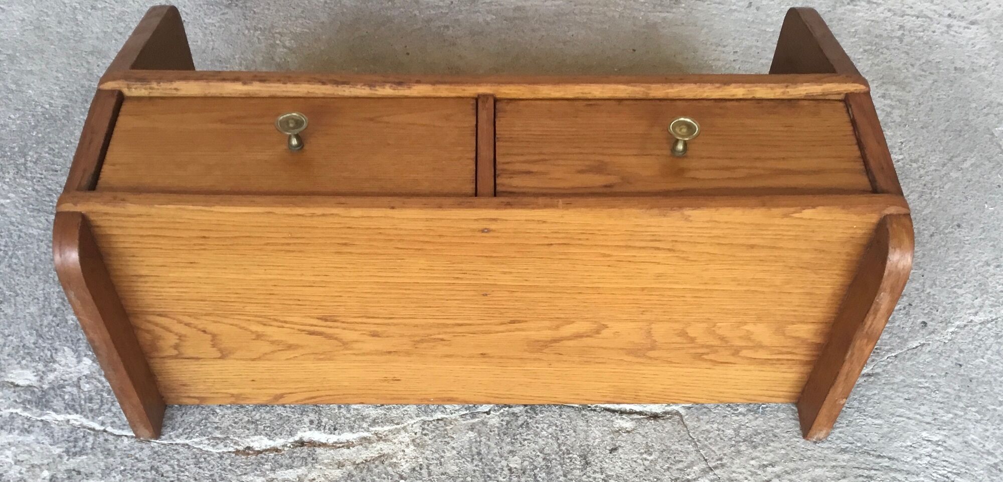 Pair of modernist fin wall shelves in solid oak - 1950