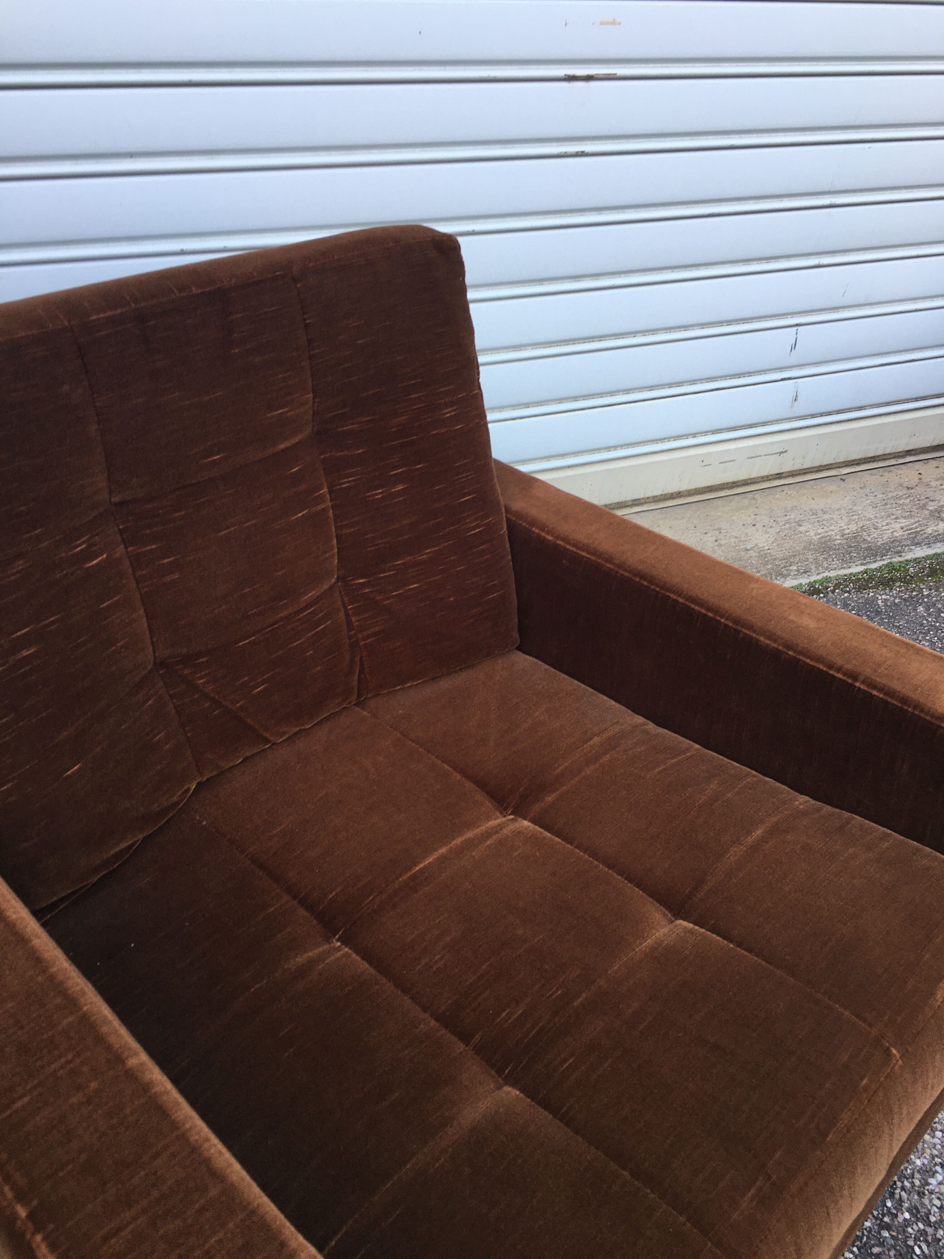 Pair of armchairs and his ottoman, circa 1970