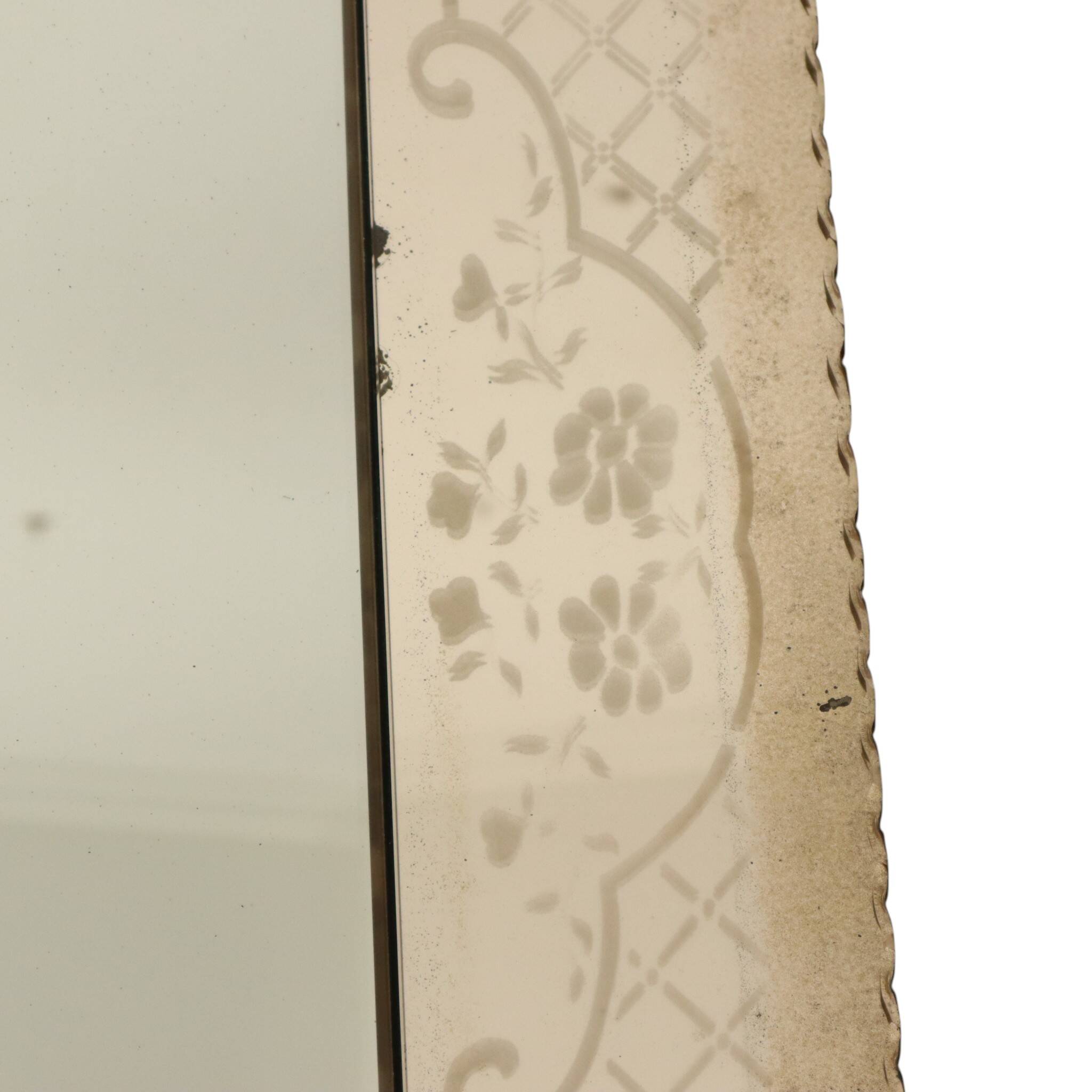 Large Venetian mirror, pink glass with engraved flowers, 77 cm