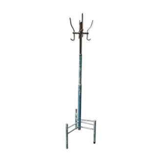 Industrial coat rack steel lavender blue (1)