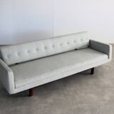 Rare sofa by Edward Wormley model "New York"
