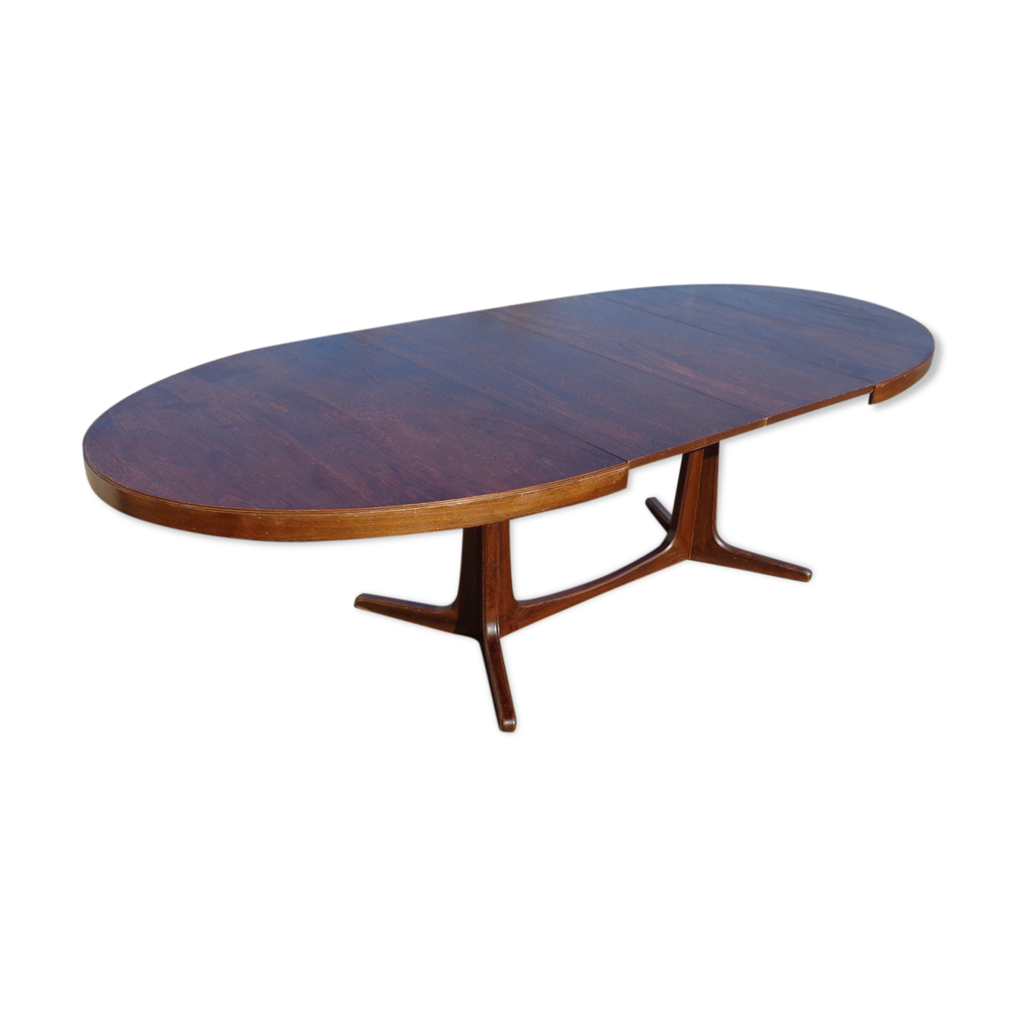 Baumann oval table