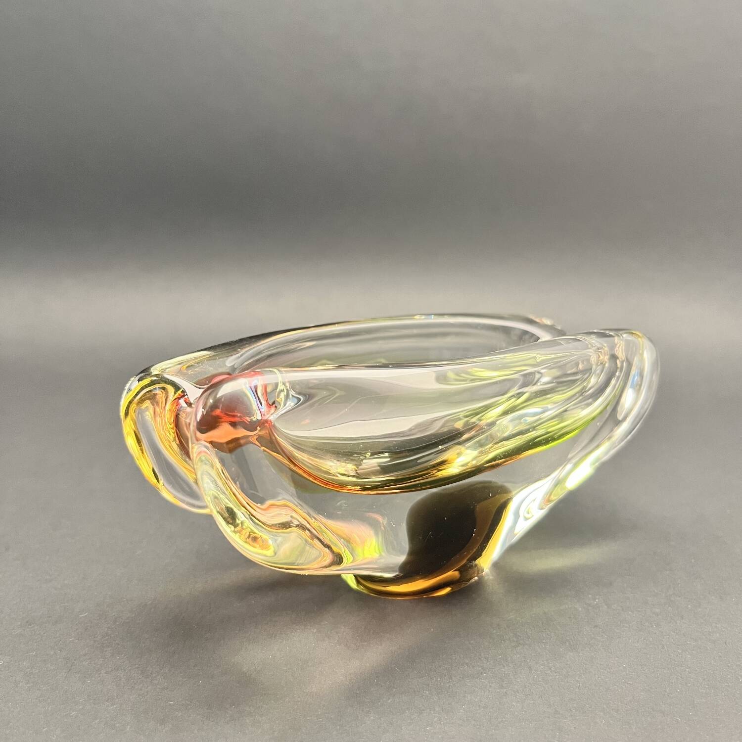 Art glass ashtray attributed to Josef Rozinek for Novy Bor, 1960.
