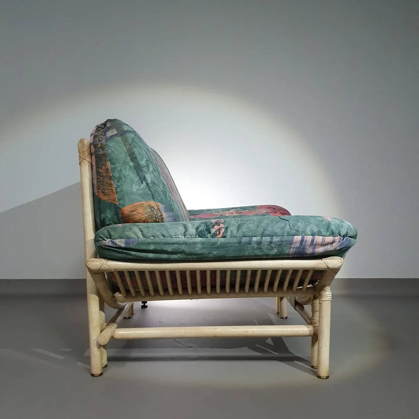 Large bamboo / rattan love seat 80's